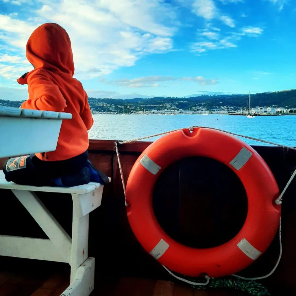 Spontanität ist Freiheit Boot Wasser Bootsfahrt Weltreise Alltag Südafrika Knysna