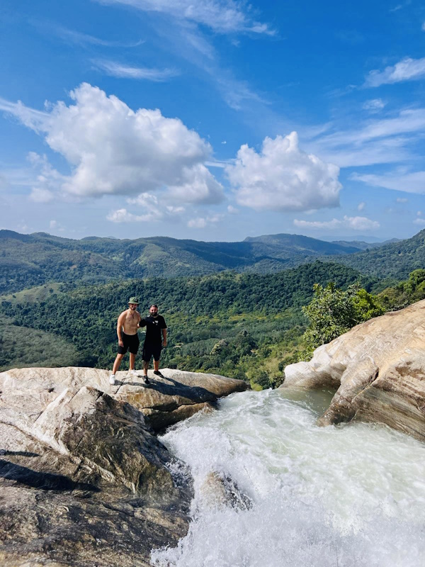 diyaluma falls sri lanka Wasserfall