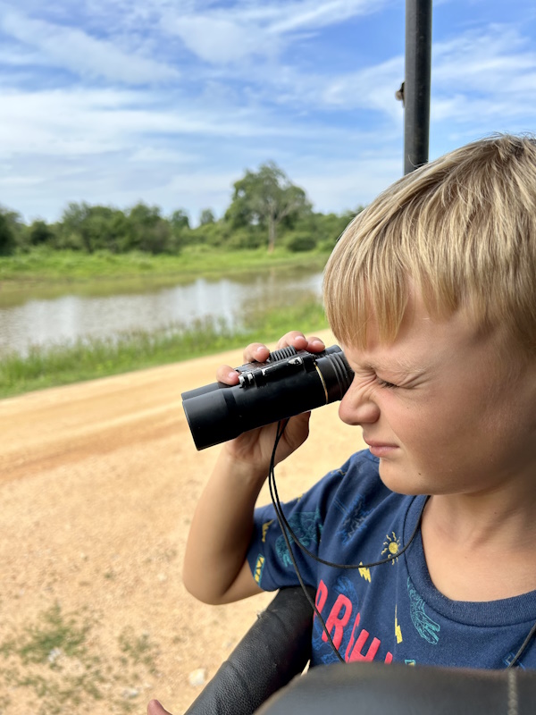 Mit Kindern auf Safari in Sri Lanka